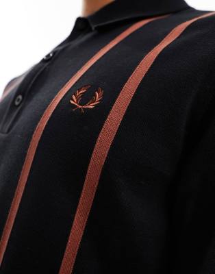 Fred Perry - Gebreide polo met verticale strepen in zwart 