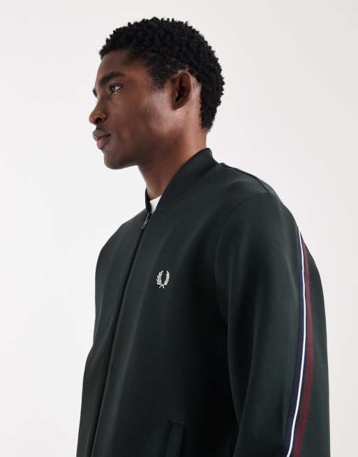 Fred Perry - Giacca sportiva in piqué verde scuro con nastro a righe e logo, 4 di 5