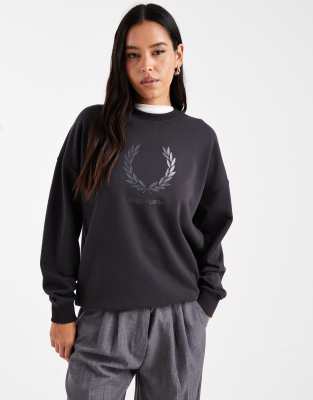 Fred Perry Glitter Logo Sweatshirt In Grey