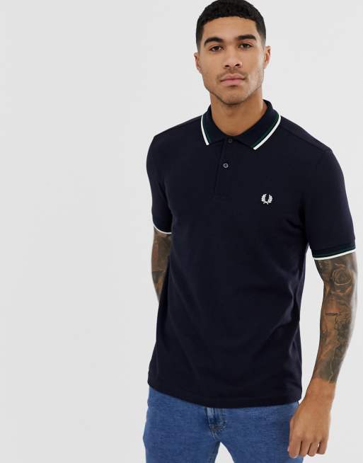 Fred Perry – Granatowa koszulka polo Exclusive z logo wykończona podwójnymi paskami w kolekcji ASOS