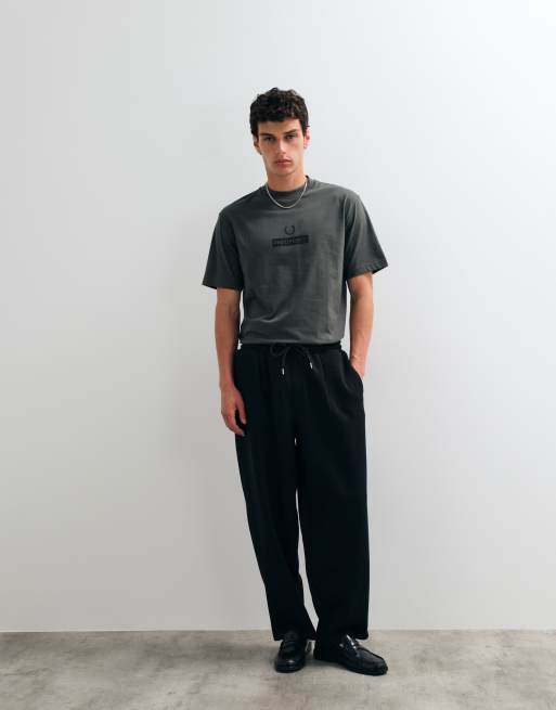 Fred Perry graphic logo t-shirt in khaki, 2 of 5