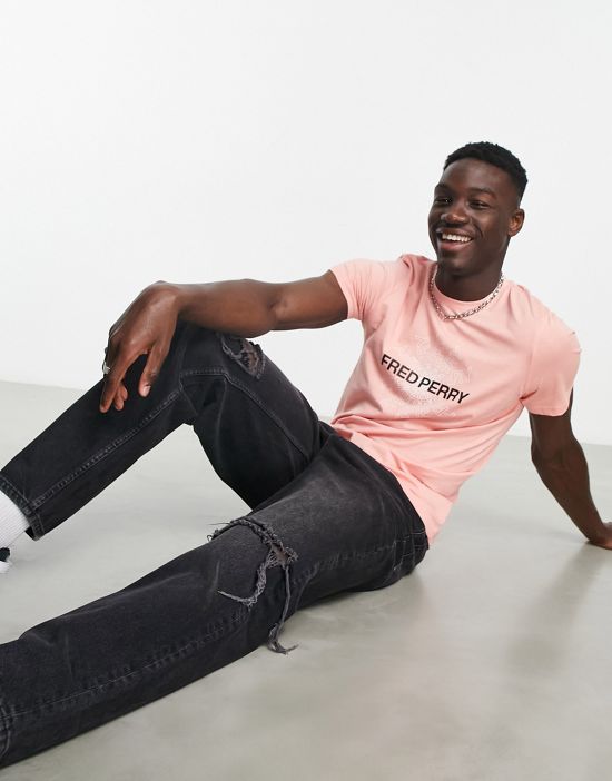 https://images.asos-media.com/products/fred-perry-graphic-t-shirt-in-pink/203130222-2?$n_550w$&wid=550&fit=constrain