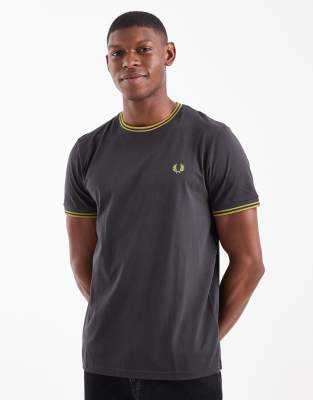 Graues T-Shirt mit zwei Zierstreifen Grau M