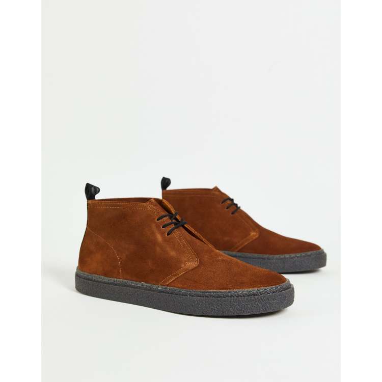 Fred Perry Hawley suede desert boots in tan | ASOS