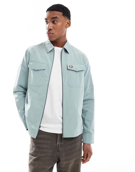 Fred Perry – Hemdjacke aus Funktionsmaterial in Hellblau mit durchgehendem Reißverschluss