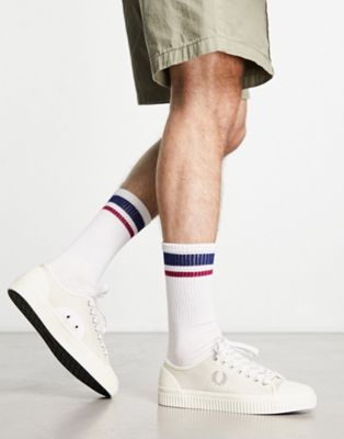 Fred Perry hughes low canvas trainers in light off white - ASOS Price Checker