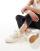 Thumbnail 1 van 5