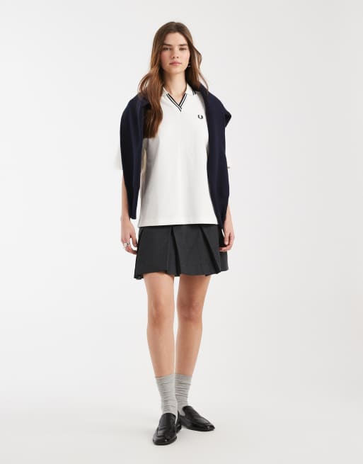 Fred Perry - Hvid poloskjorte med åben krave med kantdetaljer og logo, 4 af 4
