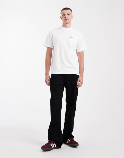 Fred Perry - Hvid T-shirt med lomme og logodetalje, 2 af 5
