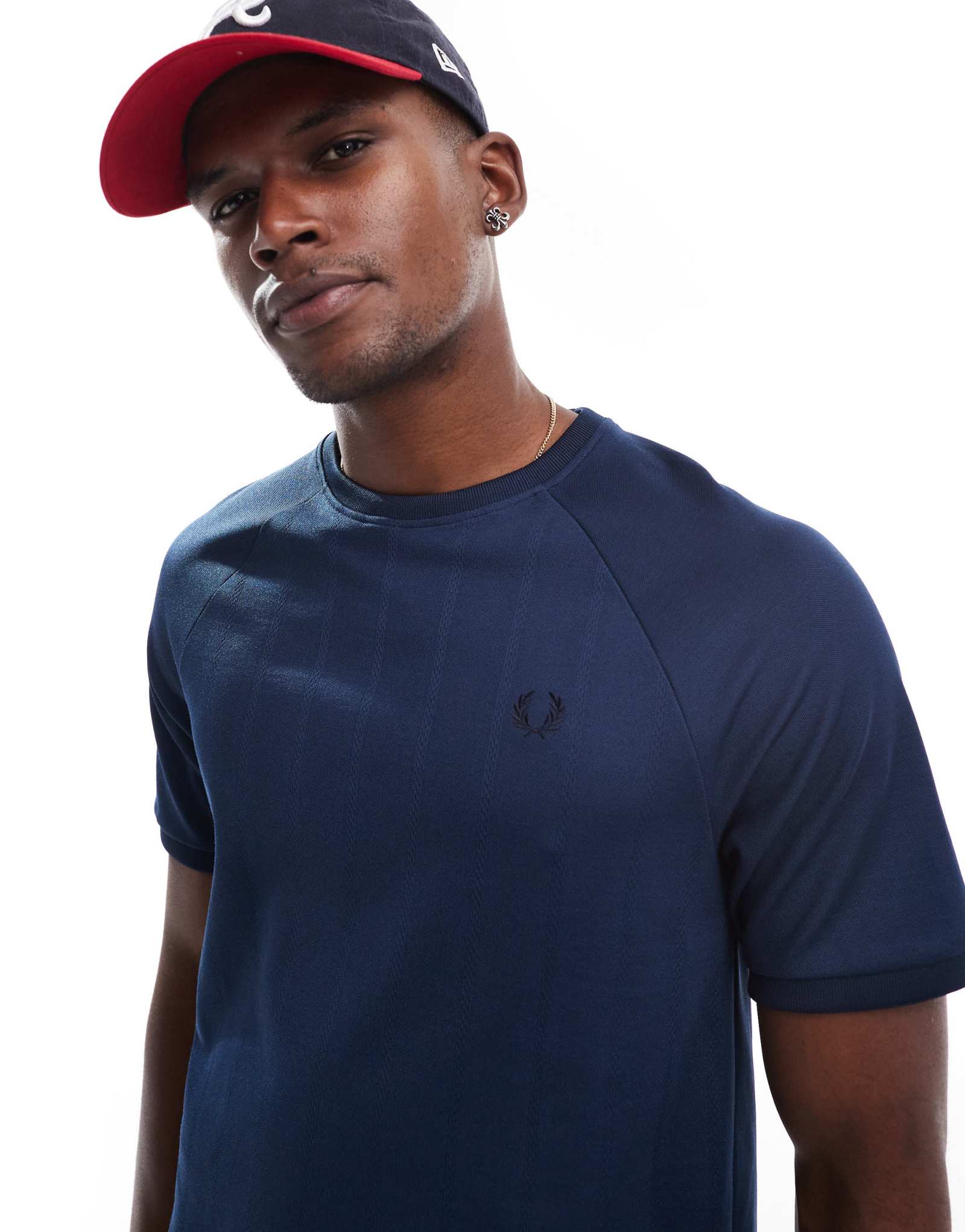 Жаккардовая футболка в стиле пике от Fred Perry синего цвета