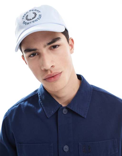 Fred Perry – Jasnoniebieska czapka z daszkiem i sportową grafiką, 3 z 3