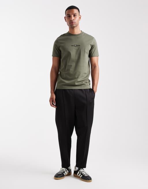 Fred Perry - Kakigrøn T-shirt med broderi, 2 af 5