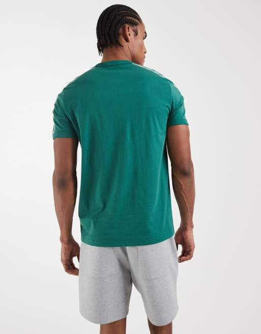 Fred Perry – Kakigrön t-shirt med kontrastfärgade revärer, 4 av 5