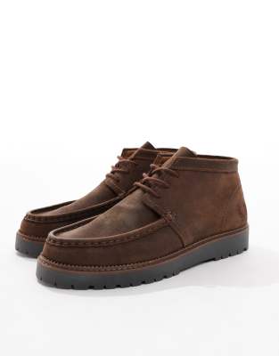 Fred Perry Kenney Mid Top Waxed Suede Boots In Brown