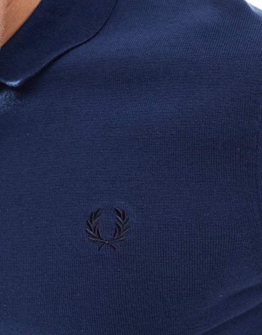 FRED PERRY Knitted Polo (そそ) Fred Perry knitted polo short sleeve shirt in deep blue | ASOS