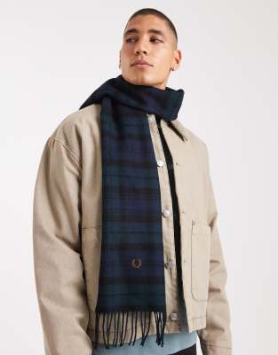 小物 Fred Perry Brushed Wool Tartan Scarf Fred Perry brushed wool tartan scarf in red | ASOS