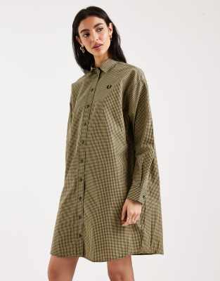 Fred Perry - Langärmliges Midi-Hemdkleid mit Schachbrettmuster und Logo in Schwarz/Gold