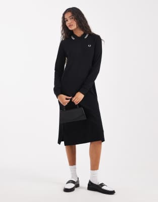 Fred Perry - Langärmliges Polo-Kleid in Schwarz mit doppelten Zierstreifen