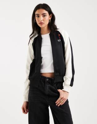 Fred Perry Laurel Wreath Bomber Jacket In Black