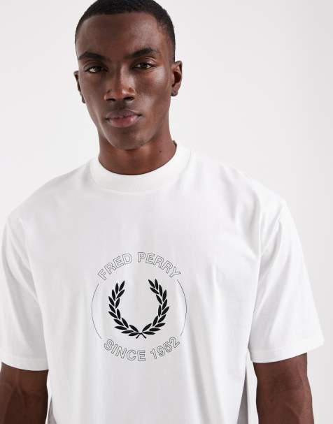 Fred Perry Laurel Wreath - Camiseta blanca con estampado gráfico del logo de corona de laurel - view 1