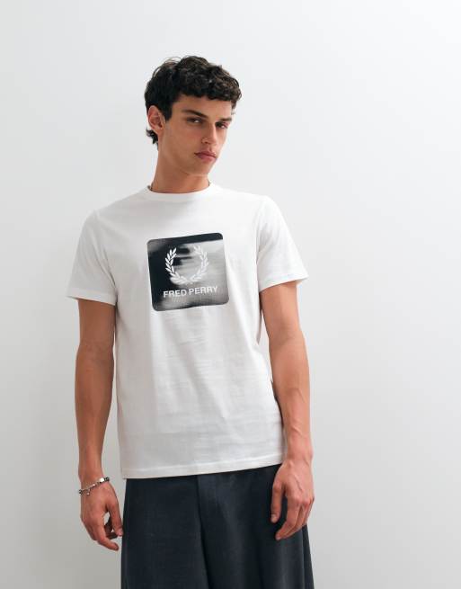 Fred Perry laurel wreath digital logo t-shirt in white, 5 of 5