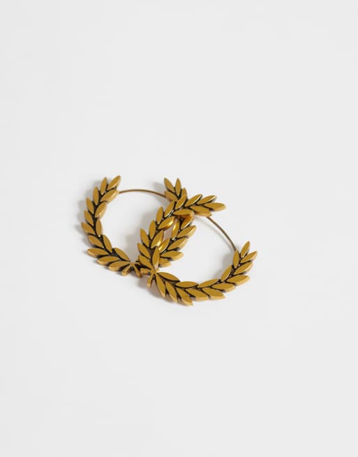 Fred Perry laurel wreath earrings in gold, 2 of 4