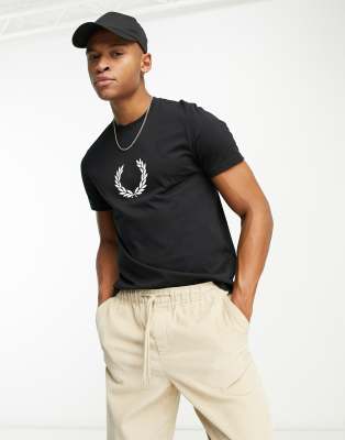 Fred Perry laurel wreath graphic t-shirt in black φωτογραφία