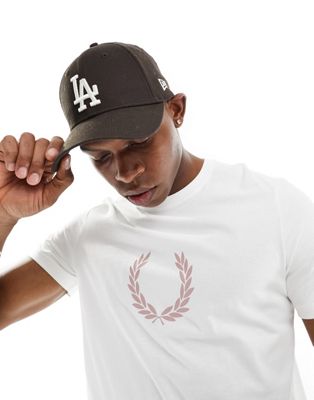 Fred Perry laurel wreath graphic t-shirt in snow white | ASOS