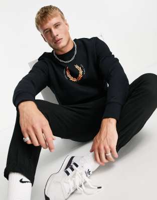 Fred Perry laurel wreath sweatshirt in black