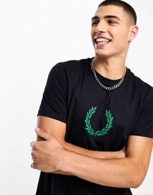 Fred Perry laurel wreath graphic t-shirt in navy - ASOS Price Checker