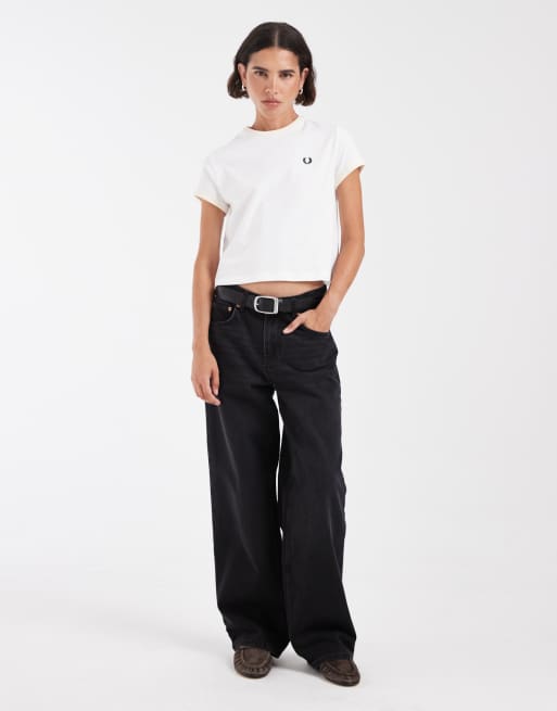 Fred Perry laurel wreath T-shirt met graphic op de achterkant in wit, 2 van 4