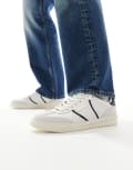 [Fred Perry] Fred Perry leather and suede sneakers in white 39 Snow white