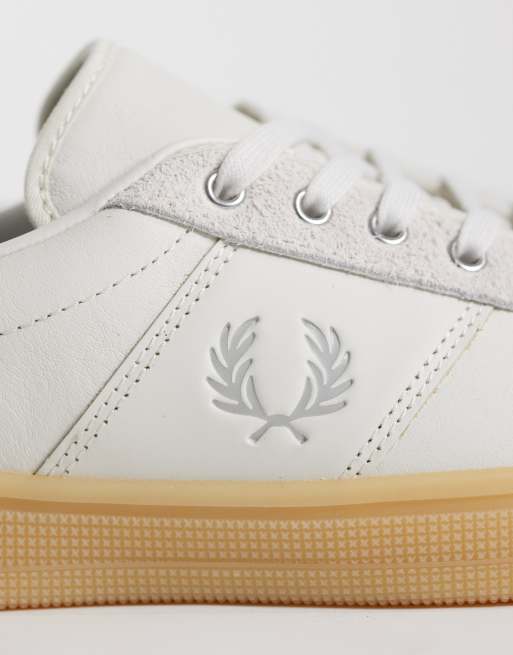 Fred Perry leather and suede tennis shoe in cream, 2 of 5