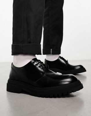 Fred Perry leather derby in black