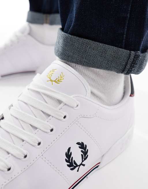 Fred Perry leather logo sneakers in white & navy , 3 of 5