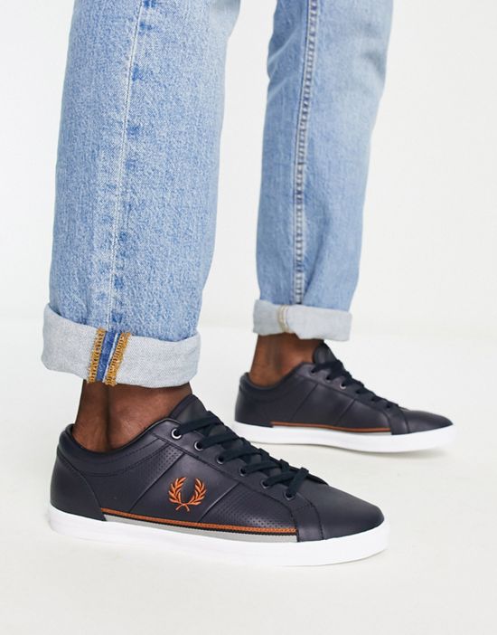 https://images.asos-media.com/products/fred-perry-leather-sneakers-in-black/203432547-1-white?$n_550w$&wid=550&fit=constrain
