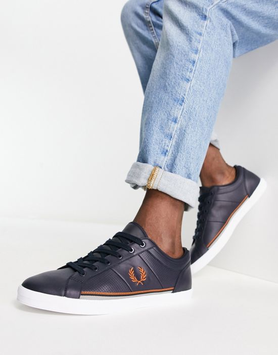https://images.asos-media.com/products/fred-perry-leather-sneakers-in-black/203432547-2?$n_550w$&wid=550&fit=constrain