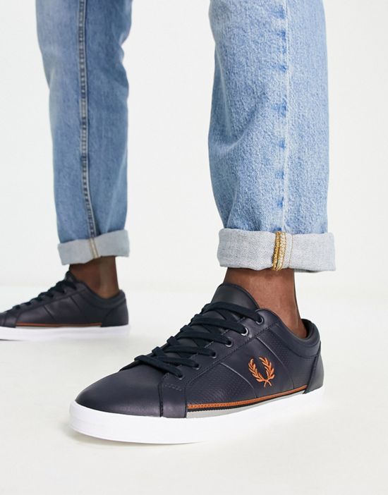 https://images.asos-media.com/products/fred-perry-leather-sneakers-in-black/203432547-4?$n_550w$&wid=550&fit=constrain
