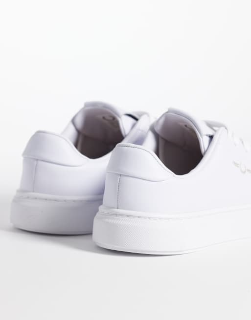 Fred Perry leather trainers in white, 2 of 5