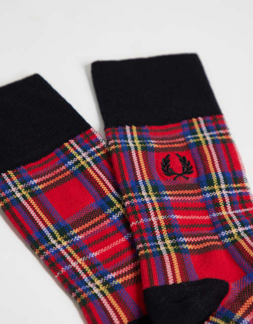 Fred Perry logo tartan socks in red, 2 of 3