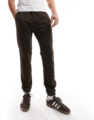 Fred Perry loopback sweatpants in burnt tobacco