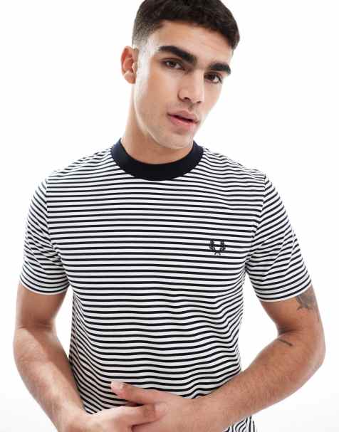 Fred Perry – Marinblå och vit t-shirt med tunna ränder - view 1