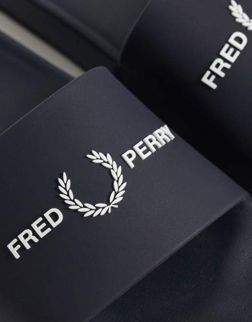 Fred Perry – Marinblå tofflor med logga, 3 av 4