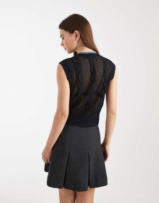 Fred Perry mesh cable knit logo tank top in black, 2 of 4