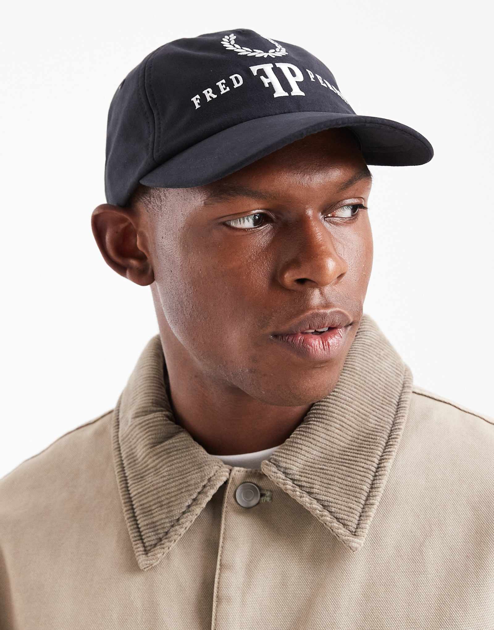 Кепка с логотипом Fred Perry с монограммой темно-синего цвета