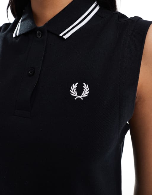 Fred Perry - Mouwloze jurk met een gekleurd randje in zwart, 2 van 4