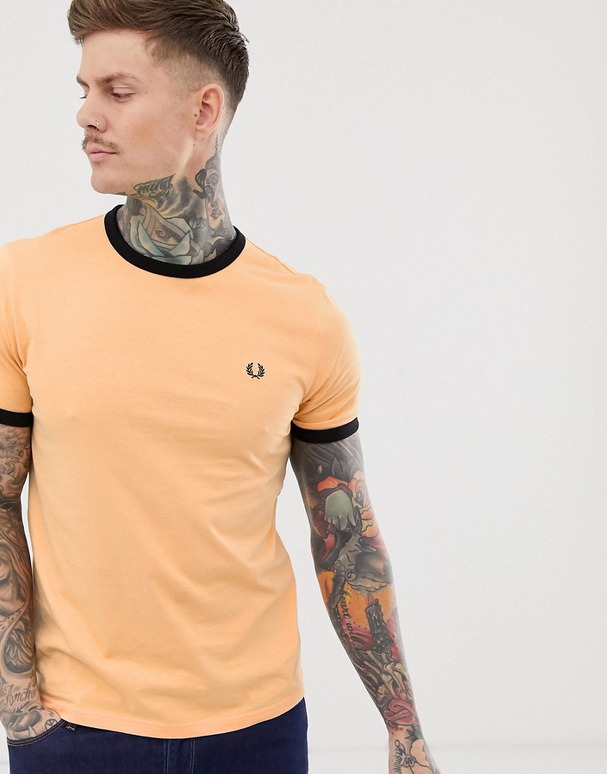 Fred Perry – Orange t-shirt med kantband