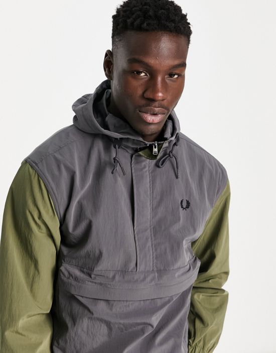 https://images.asos-media.com/products/fred-perry-overhead-windbreaker-in-gray/203130037-3?$n_550w$&wid=550&fit=constrain