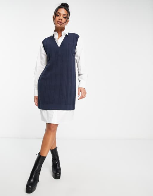 Fred Perry - Overhemdjurk met gebreid inzetstuk in wit en marineblauw