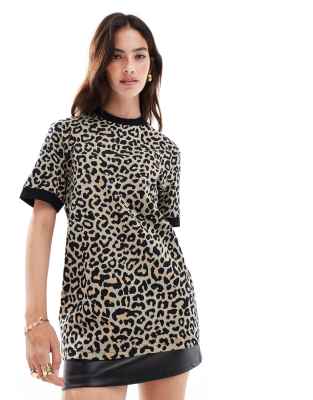 Fred Perry oversized leopard print t-shirt in beige